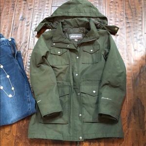 Eddie Bauer Olive Green winter coat size (SP) EUC